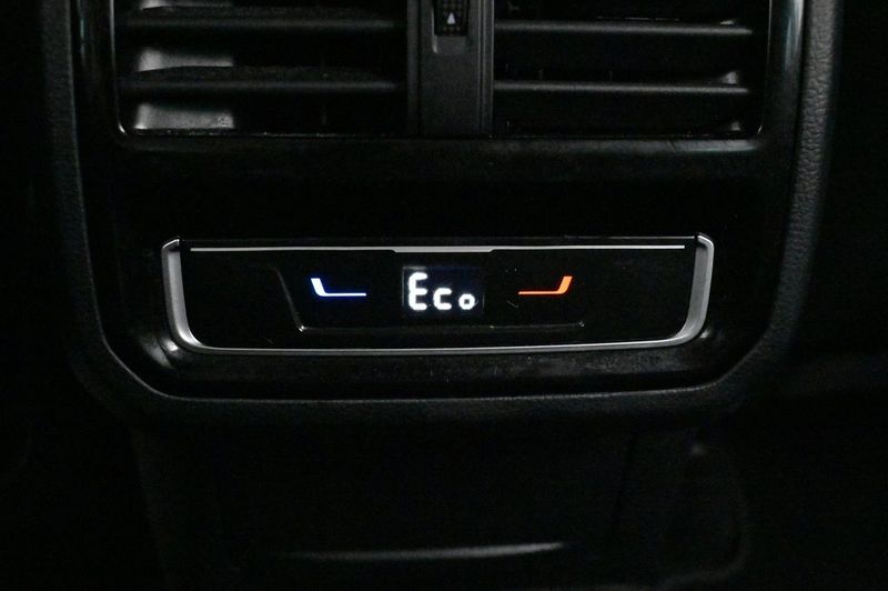 Volkswagen Passat bild 21
