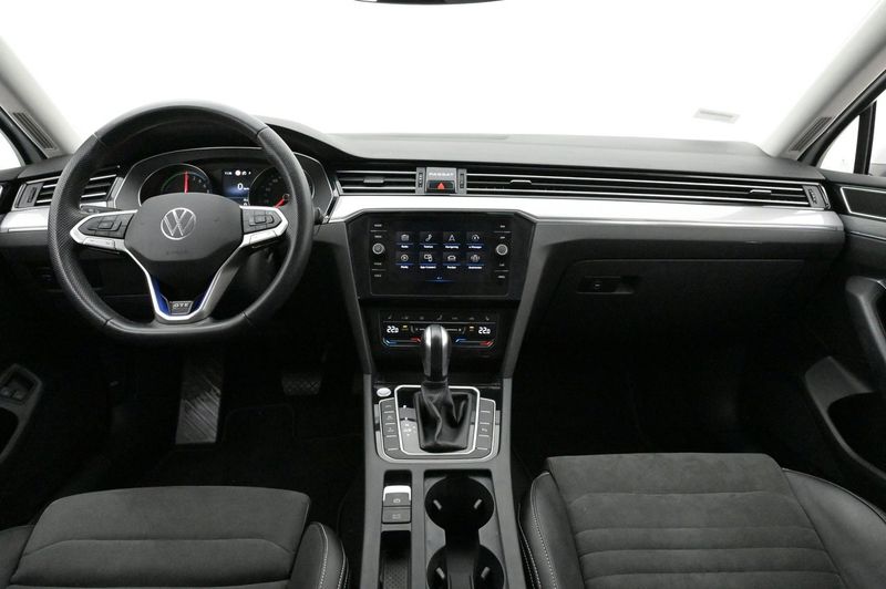 Volkswagen Passat bild 6