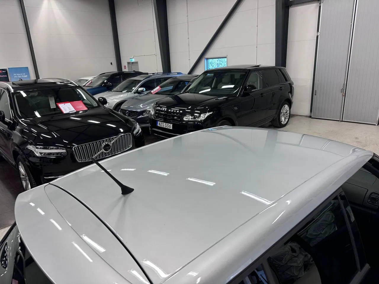 Vehicle image 25