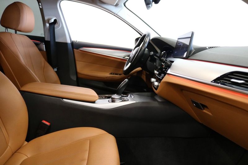 BMW 530 bild 8
