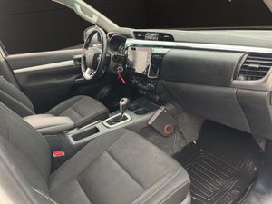 Toyota Hilux bild 28