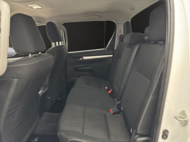 Toyota Hilux bild 26