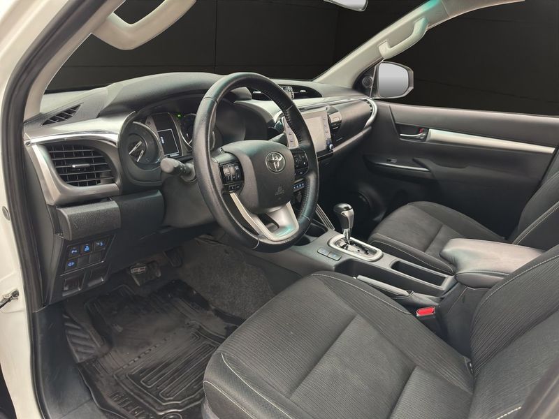Toyota Hilux bild 14