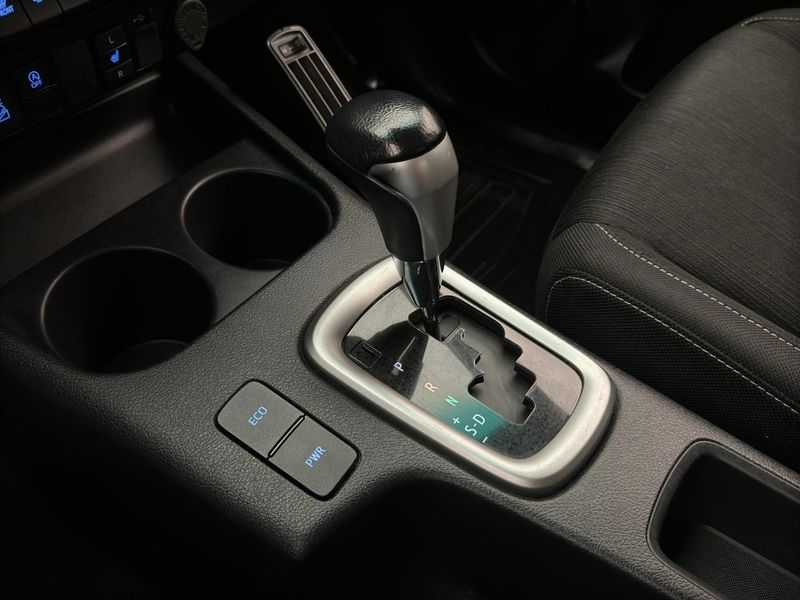 Toyota Hilux bild 24
