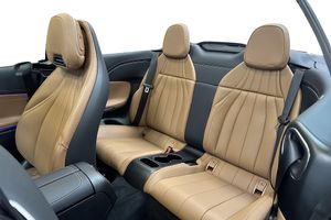 Mercedes CLE300 bild 19