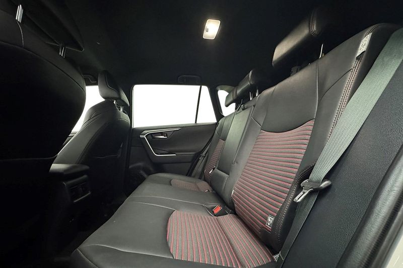Toyota RAV4 bild 14
