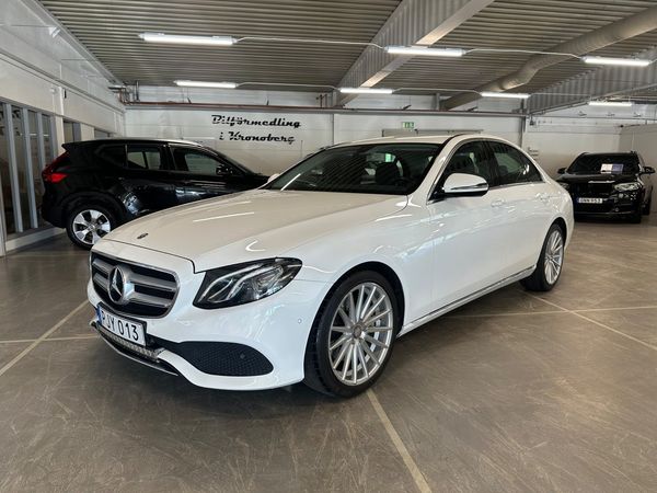 Mercedes E220 d 4MATIC 9G Avantgarde Värmare Kamera Ambient - 2017