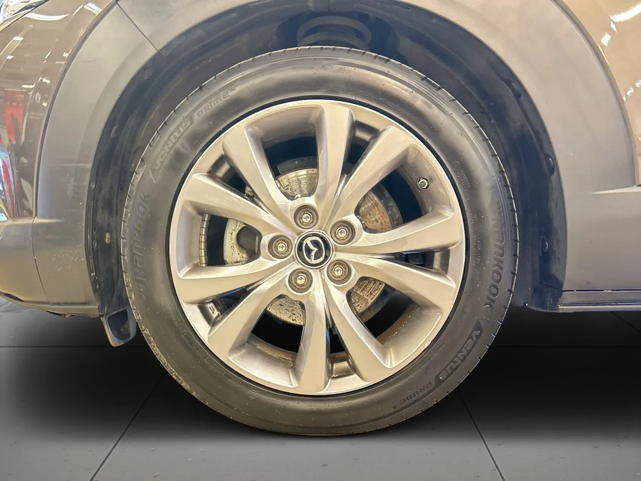 Vehicle image 13