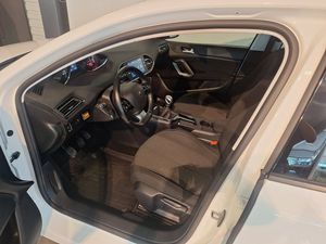 Peugeot 308 SW bild 5