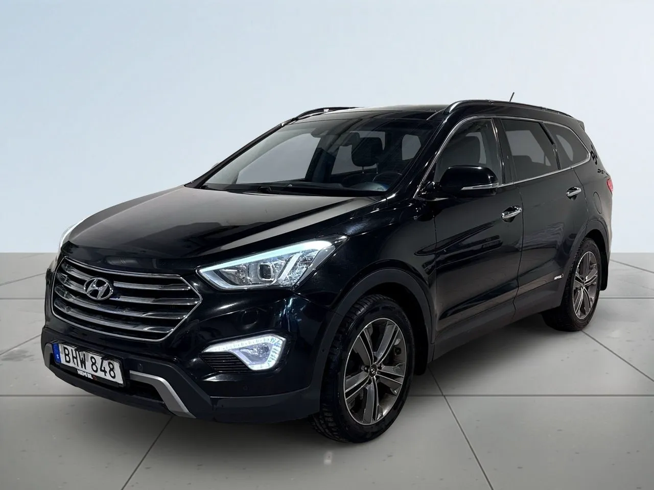 Vehicle image 15