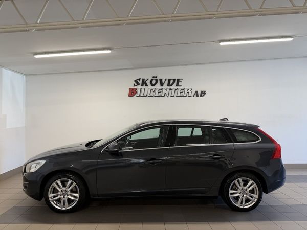 Volvo V60 T6 304hk AWD Automat Summum/Drag/Skinn/Nybes/Bluetooth - 2011