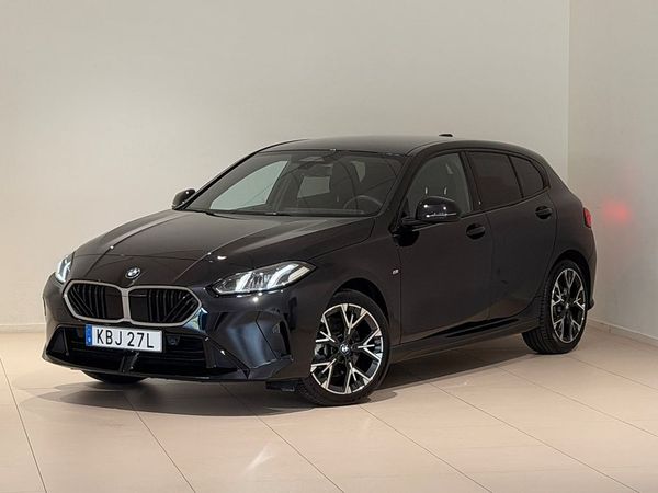 BMW 120 M-Sport interiört+exteriört, Navi,Rattvärme,Backkamera - 2025