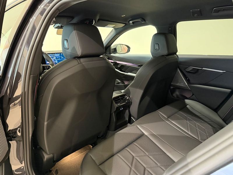 BMW i5 bild 11