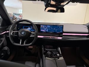 BMW i5 bild 8