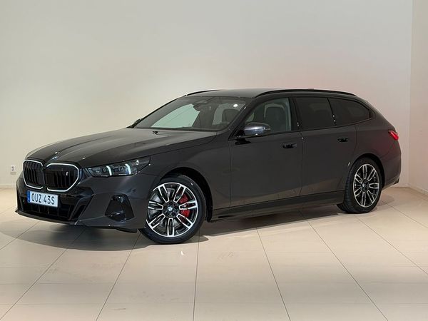 BMW i5 xDrive40 Touring xDrive40, M-Sport Pro, Harman Kardon-Räntekampanj 0,95% - 2026