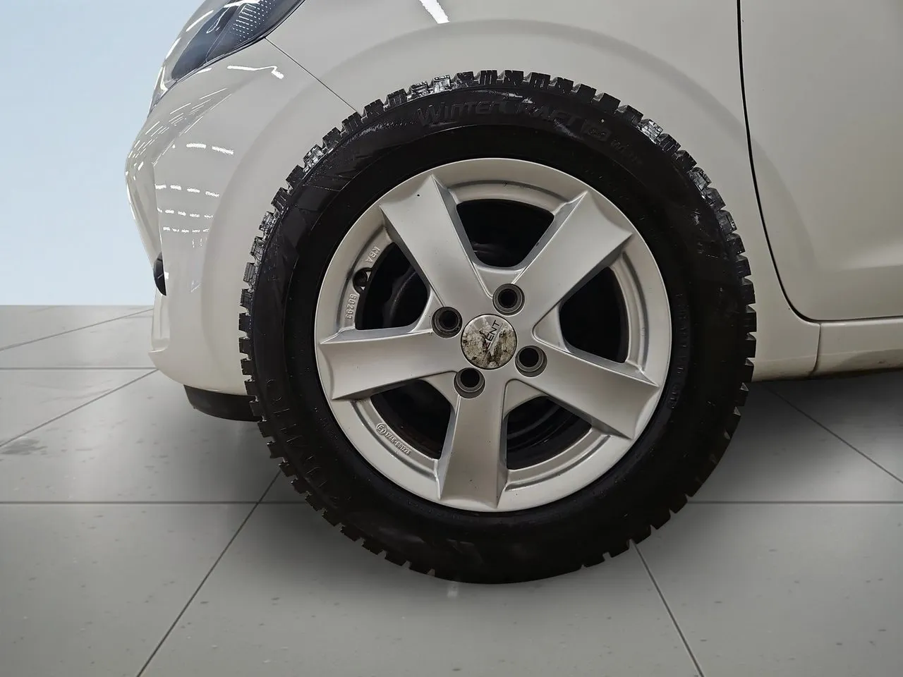 Vehicle image 11