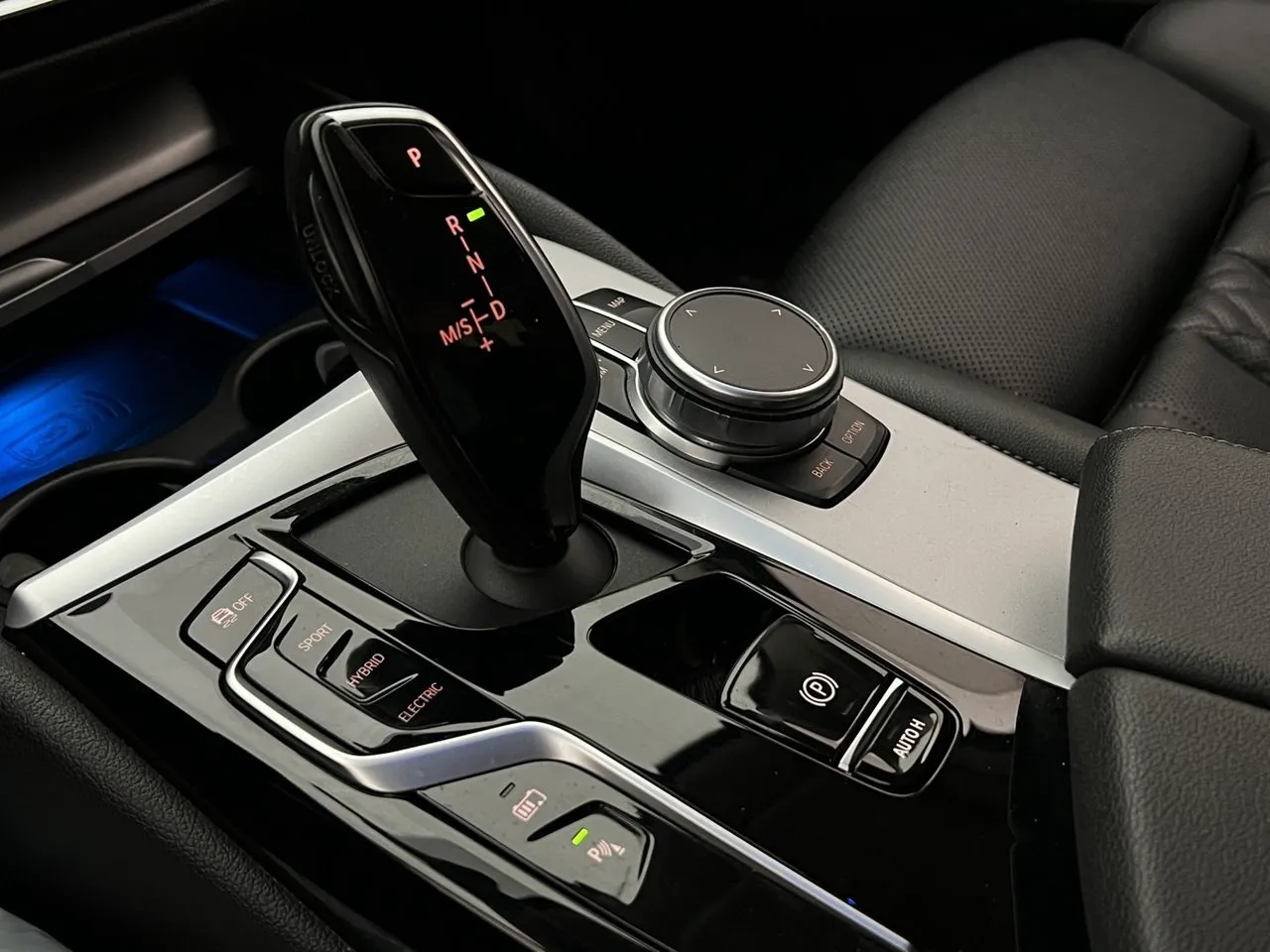 Vehicle image 23