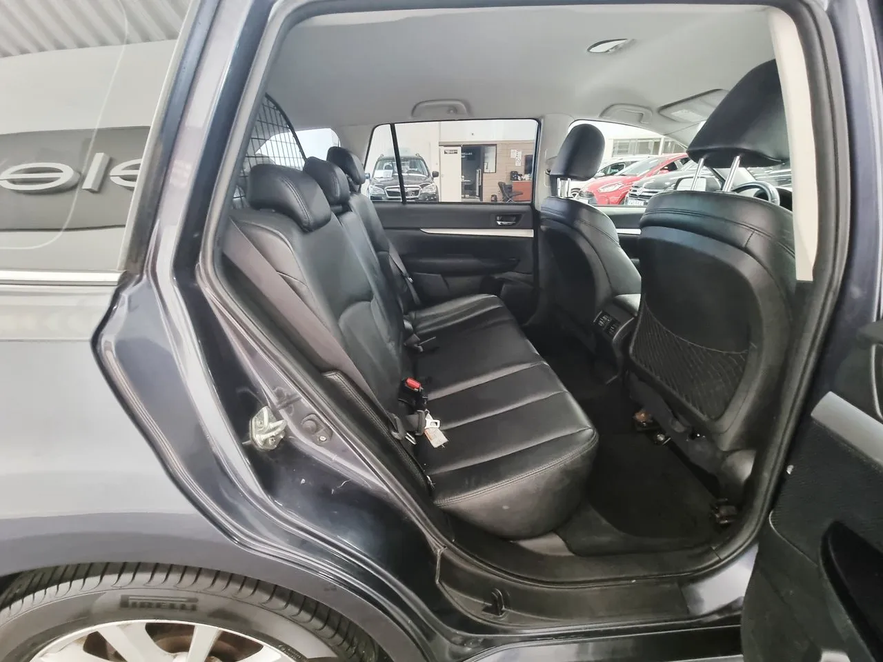 Vehicle image 19