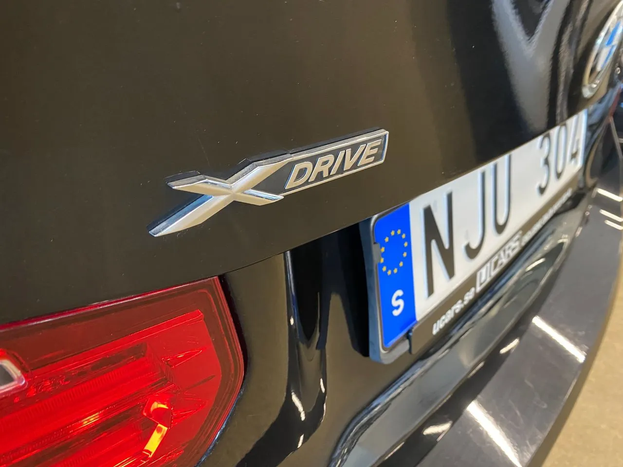 Vehicle image 23