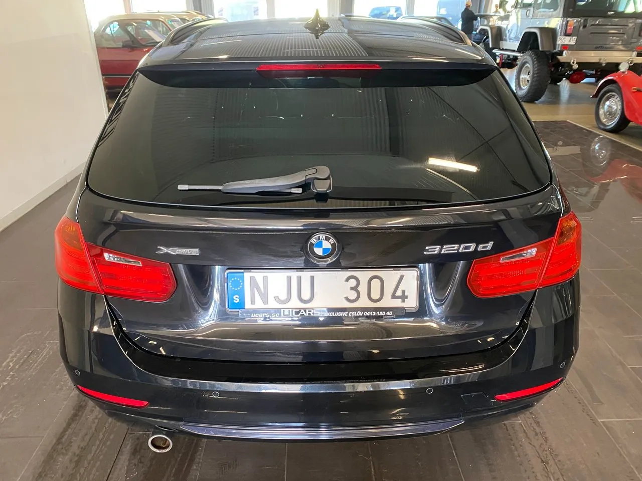 Vehicle image 7