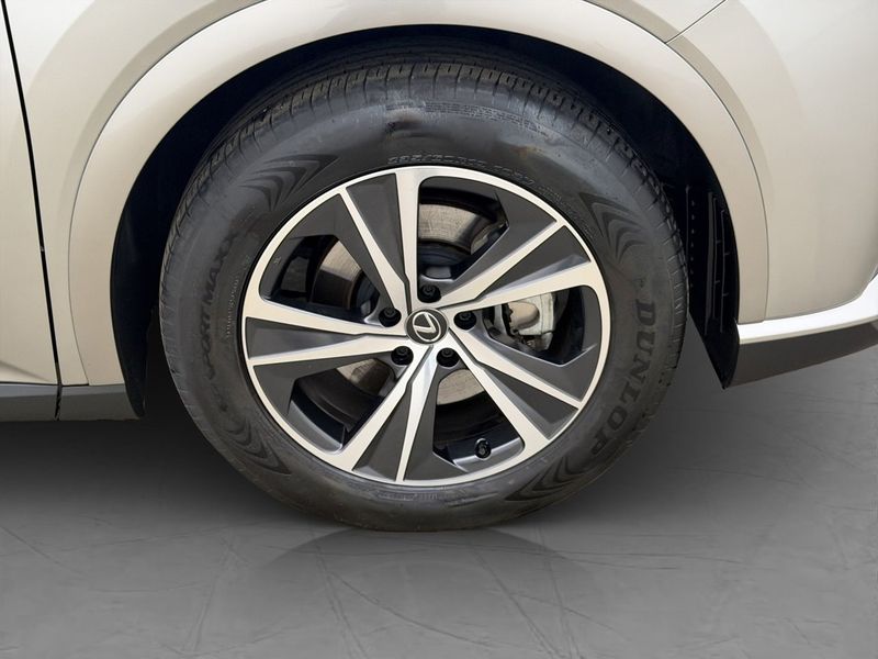 Lexus RX bild 33