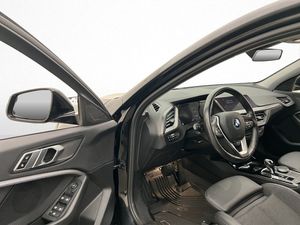 BMW 118 bild 10