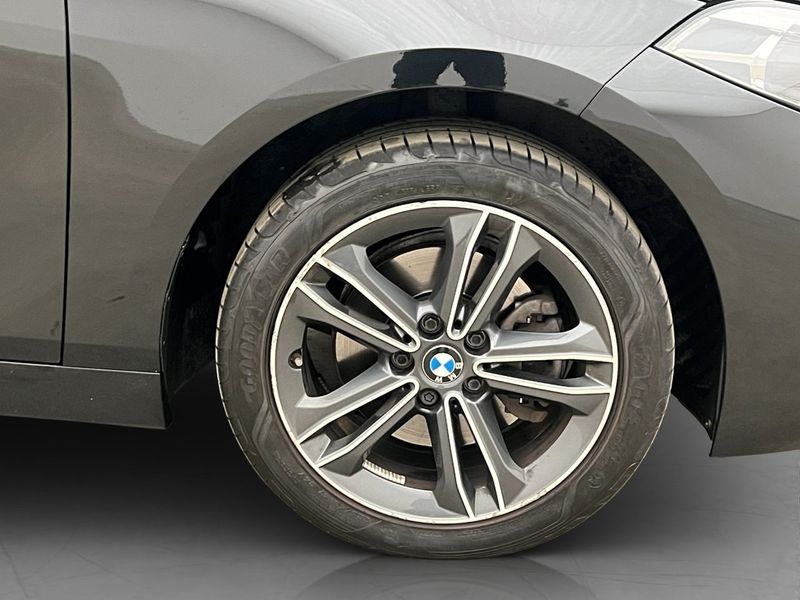 BMW 118 bild 30