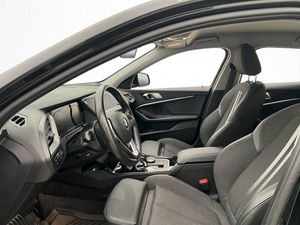 BMW 118 bild 11