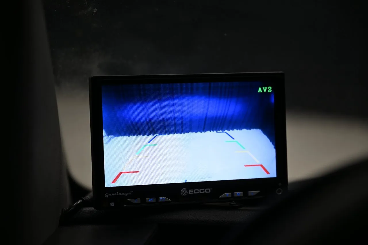 Vehicle image 23