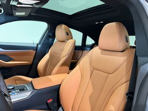 BMW i4 bild 6