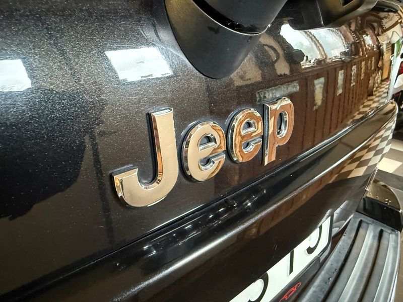 Jeep Grand Cherokee bild 25
