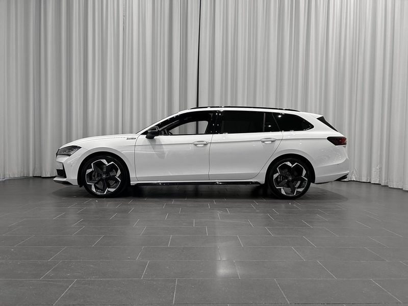Skoda Superb bild 2