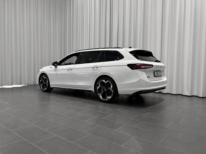 Skoda Superb bild 3