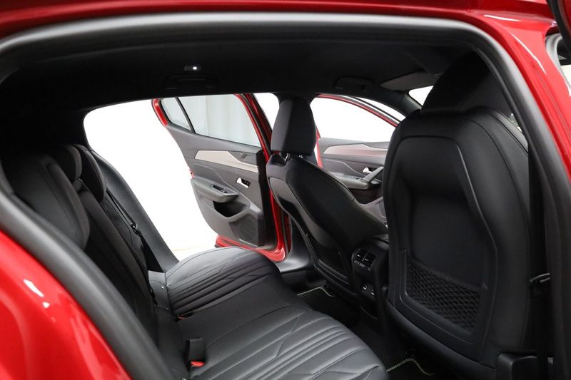 Peugeot 408 bild 13