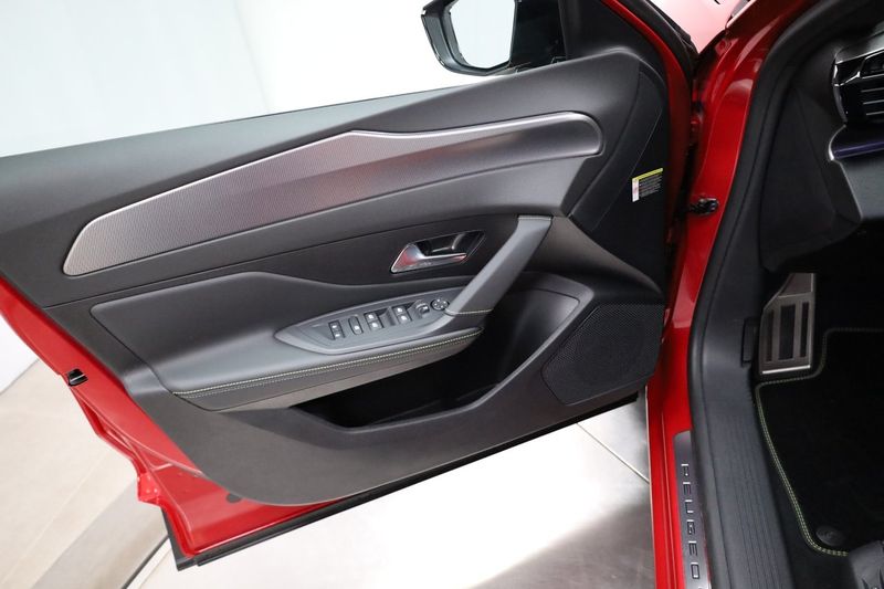 Peugeot 408 bild 9