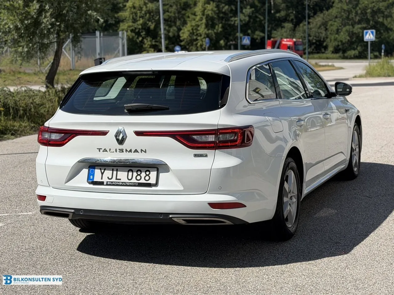Vehicle image 20