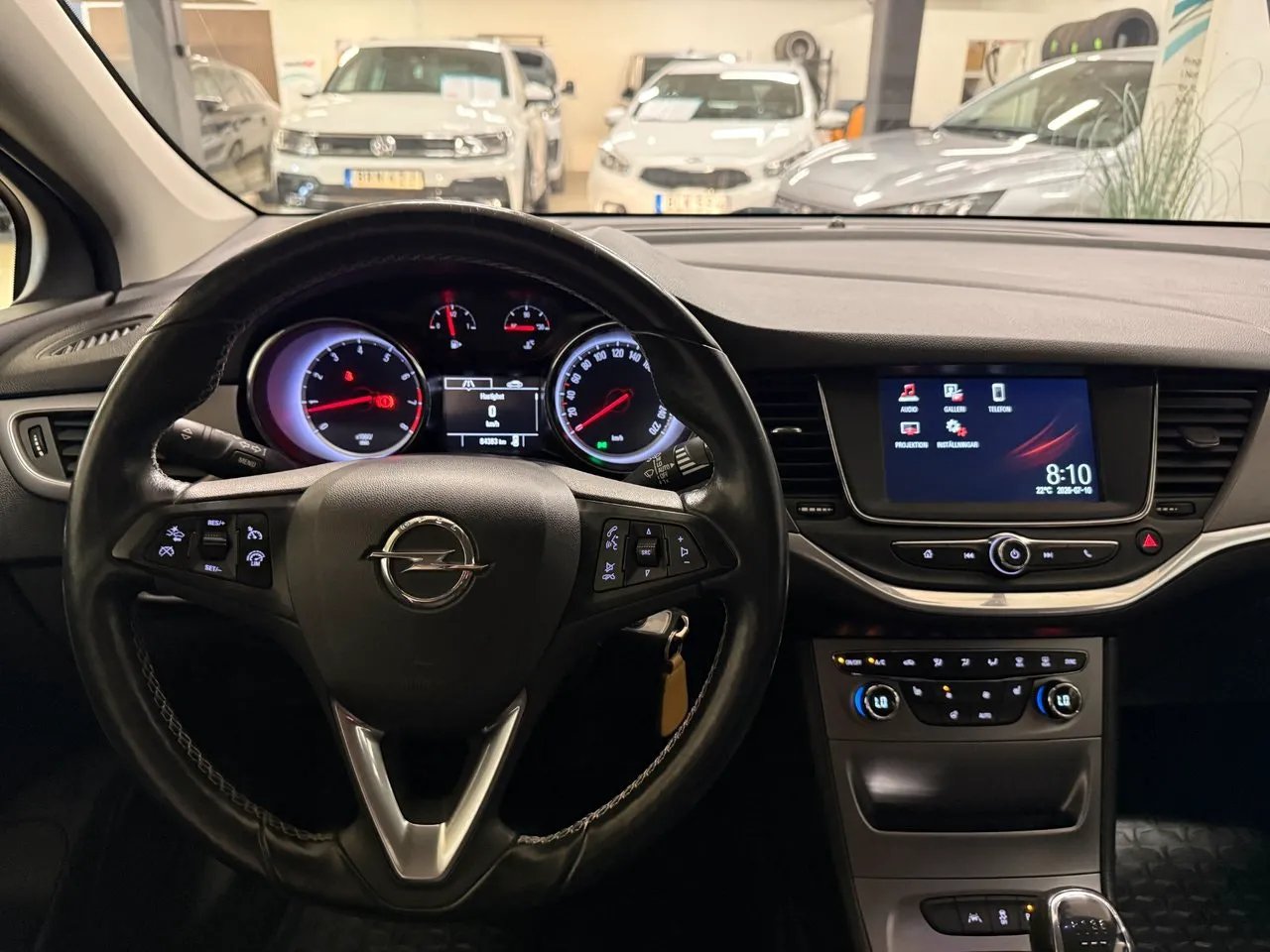 Vehicle image 9
