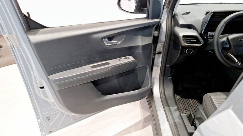 Ford Transit Courier bild 11