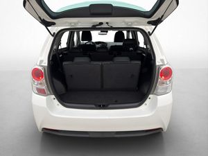Toyota Verso bild 20