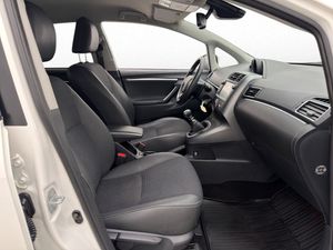 Toyota Verso bild 16