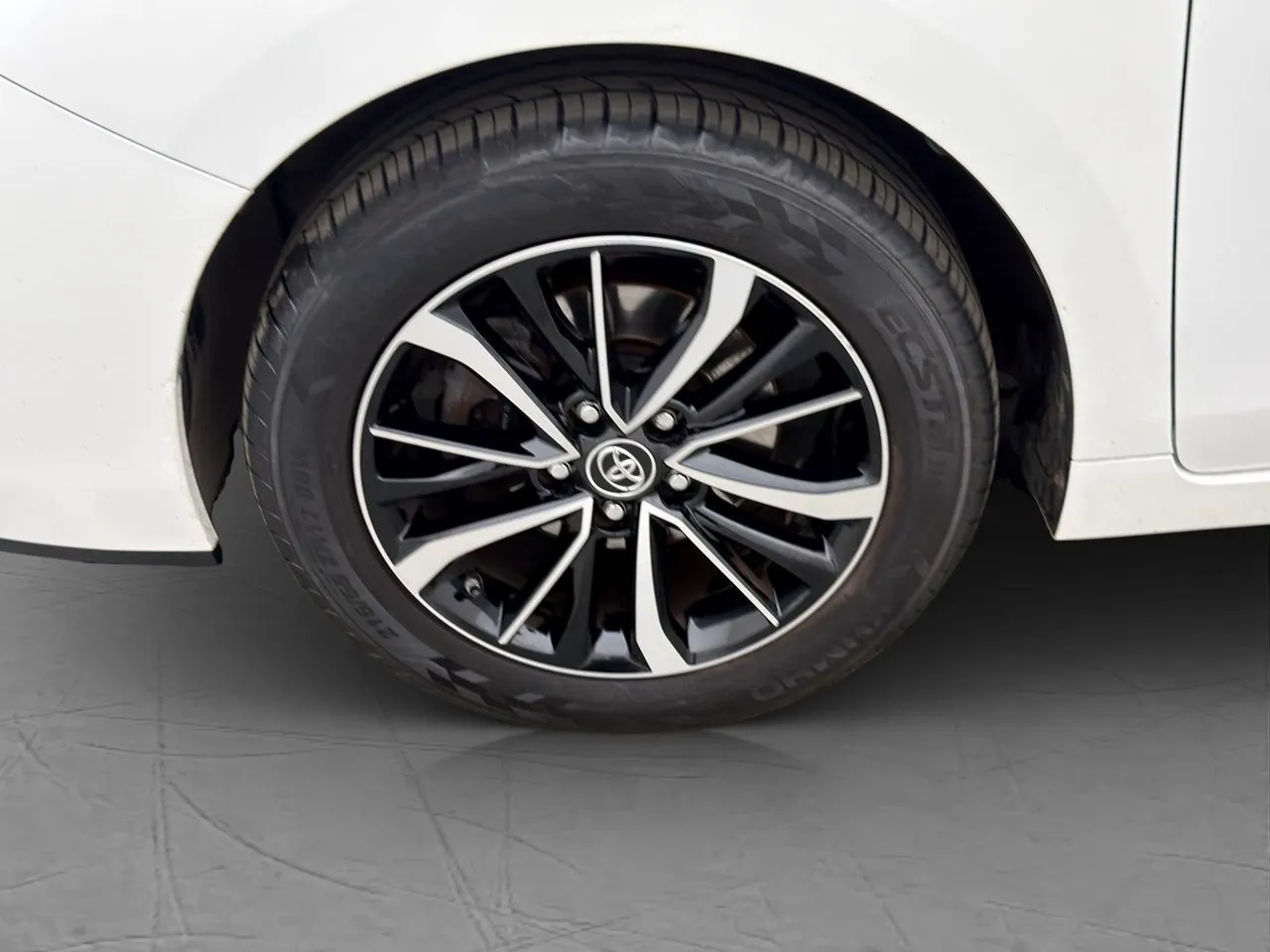 Vehicle image 20