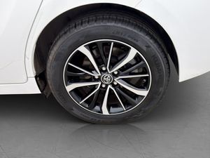 Toyota Verso bild 22