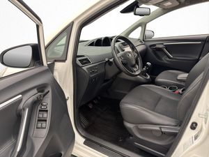 Toyota Verso bild 9