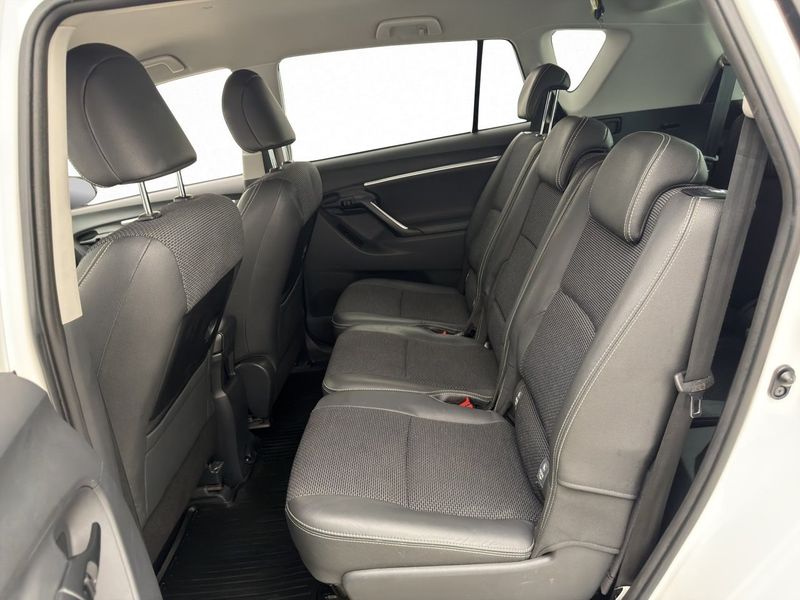 Toyota Verso bild 18