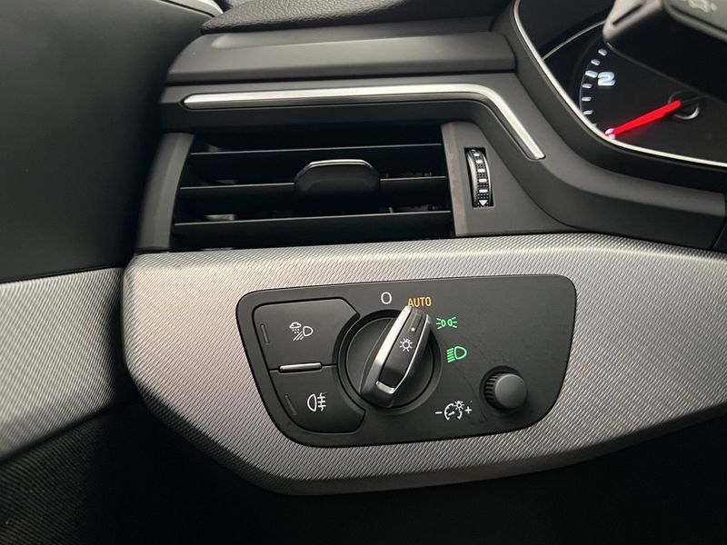 Audi A4 bild 23