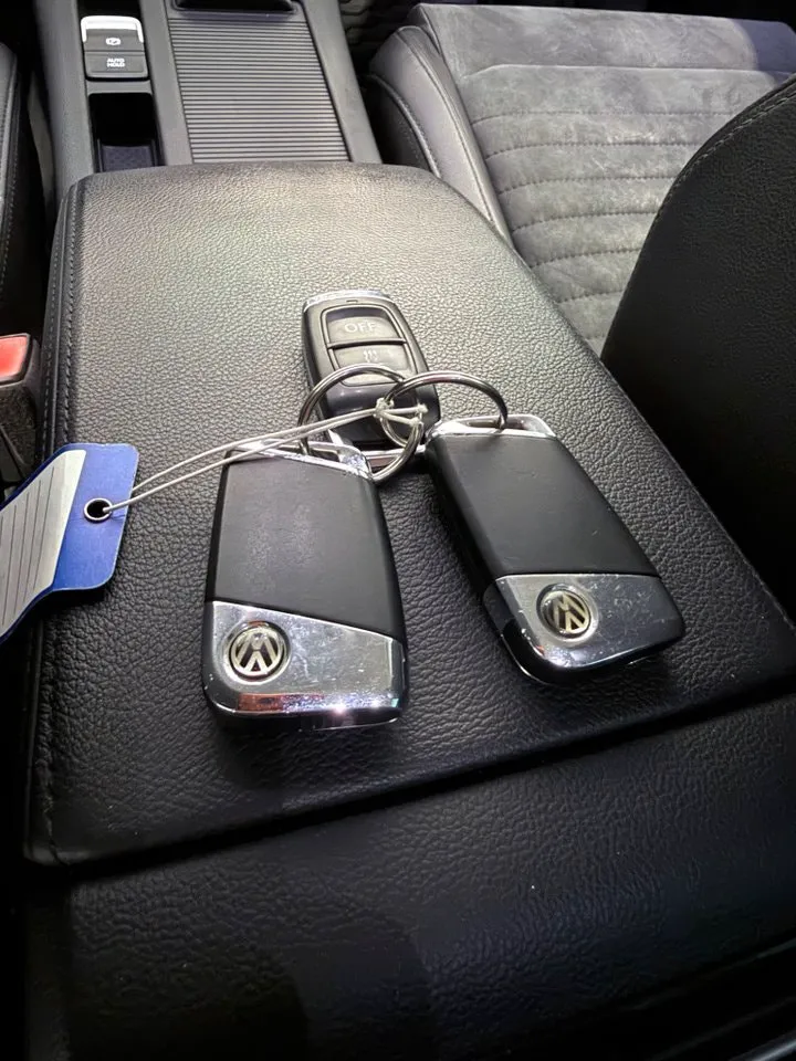 Vehicle image 22
