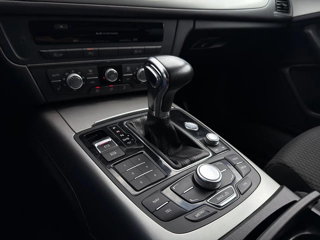 Vehicle image 18