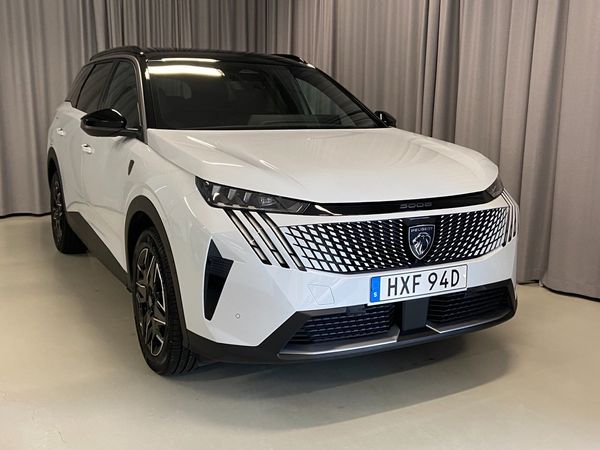 Peugeot 5008 Hybrid 1.2 145hk GT 7-sits Navi Backkamera - 2025