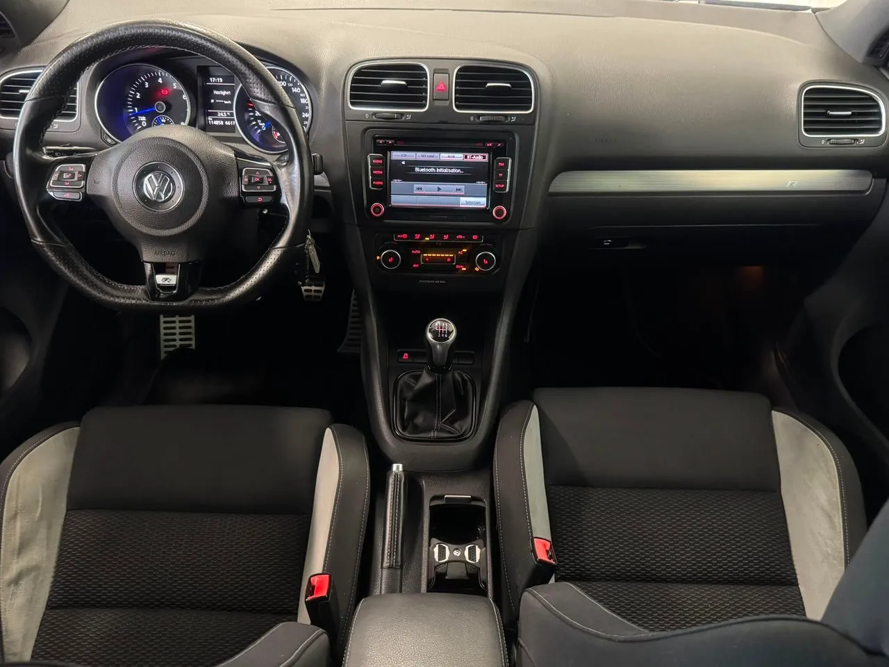 Vehicle image 21