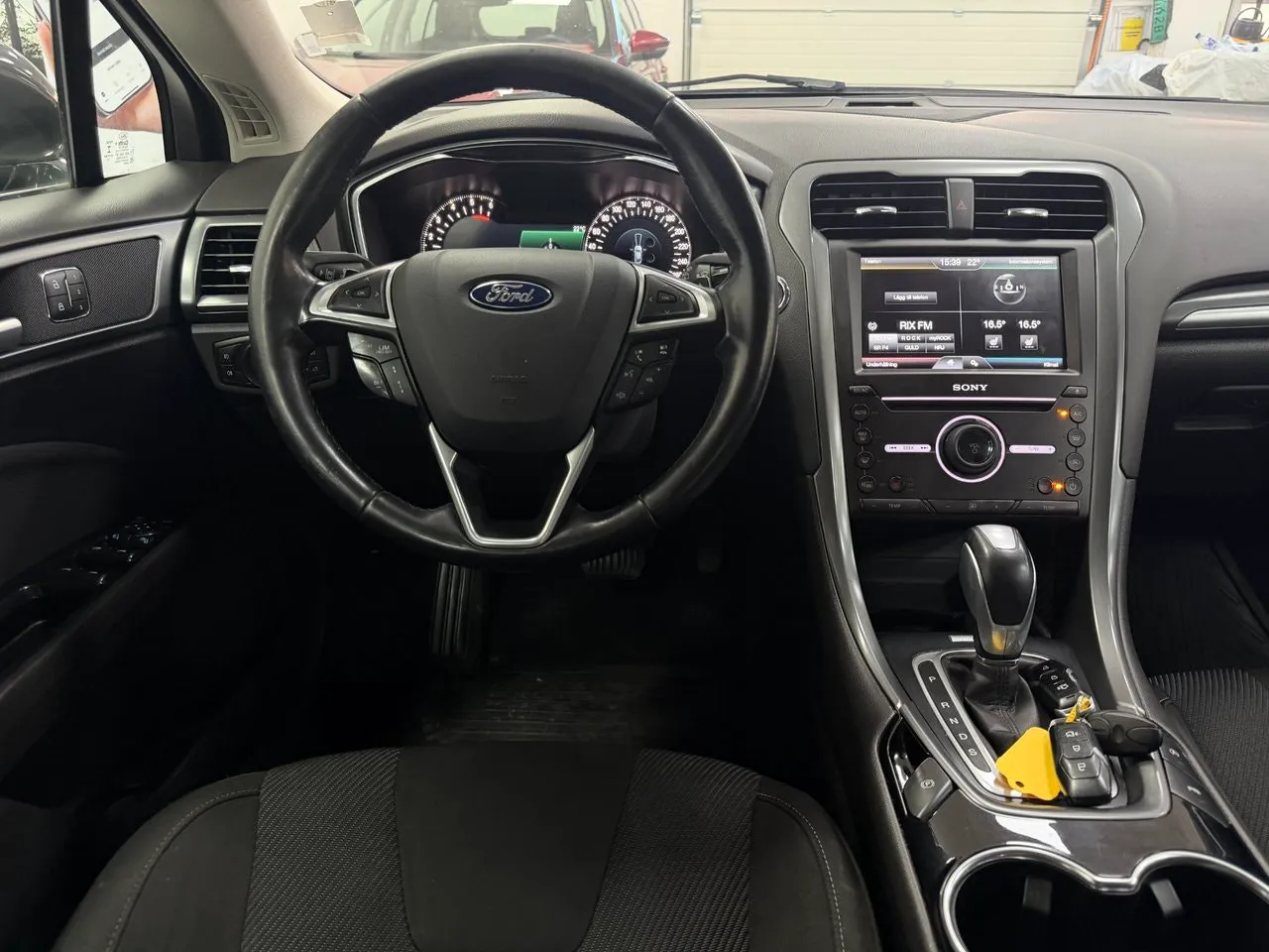 Vehicle image 9